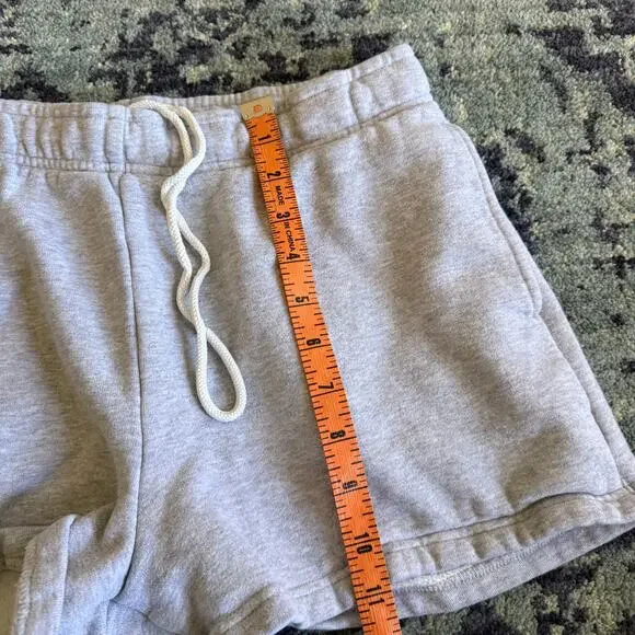 Aritzia TNA Cozy Gray Sweat Shorts Lounge Casual With Pockets Cotton - Picture 10 of 11